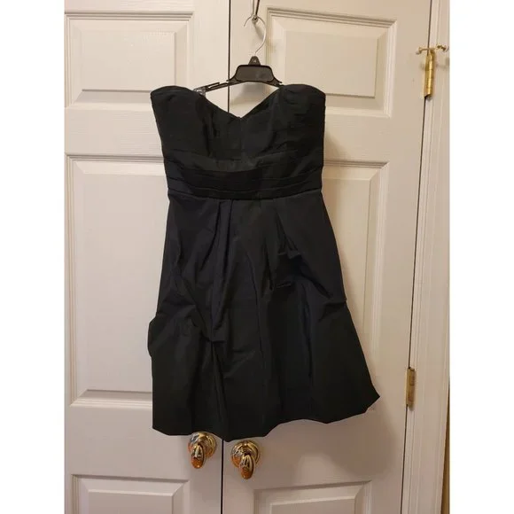BCBGMaxAzria | Dresses | Women Bcbg Max Azria Solid Black Strapless Bubble  Hem Cocktail Dress Size 6 | Poshmark